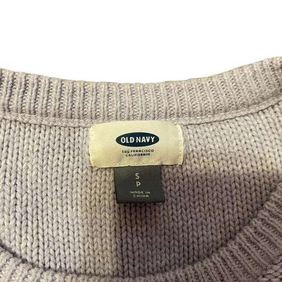 OLD NAVY Gray Cable Knit Sweater - Picture 2 of 5